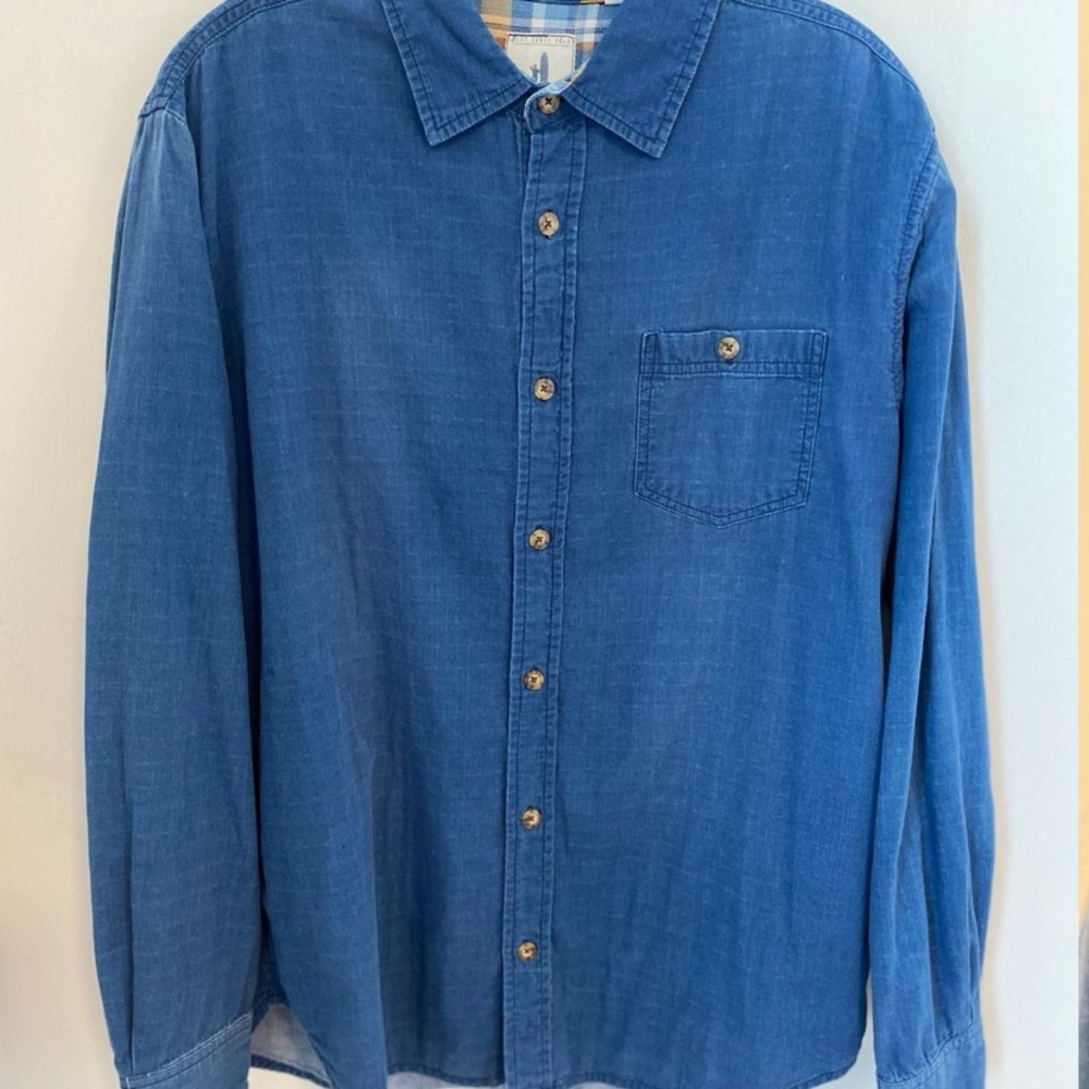 johnnie-O Casual Blue Button Down Shirt